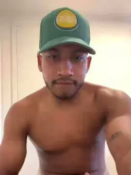 Cam4 Live Porn of Elmoren08
