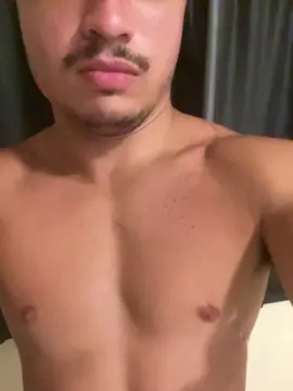 Cam4 Private Sex Chat of Rob_rj1