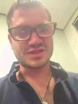 Cam4 Live Sex of Elrusito23qw