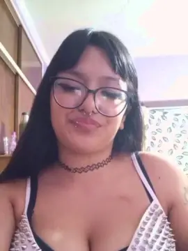 Cam4 Live Sex of bunnypaws0