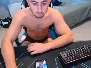 Cam4 Free Live Porn of theo2201