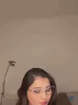 Cam4 Live Porn of angietubebe