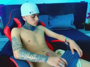 Cam4 Live Sex of AdamsWalkerr_