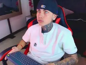 Cam4 Best Webcam of AdamsWalkerr_