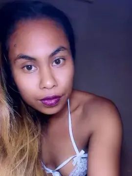 Cam4 Live Porn of Dinah974