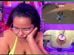 Cam4 Live Sex of MhiaRey