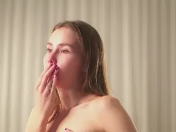 Cam4 Free Live Porn of MuoiHinzman