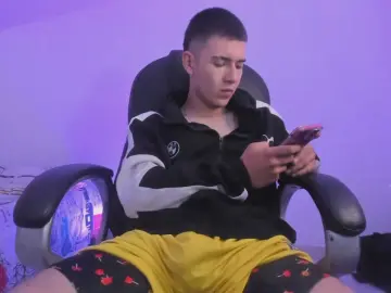 Cam4 Best Webcam of Aleckk_Boy