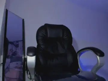 Cam4 Sex Cam of Aleckk_Boy