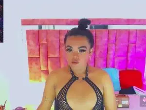 Cam4 Watch Live Sex Cams of ThiaraVarannes