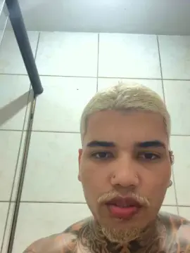 Cam4 Live Porn of Novinhoerrej
