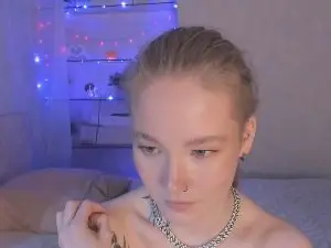 Cam4 Sex Chat of LinhMadeiros