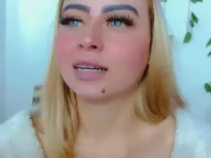 Cam4 Live Sex of SabrinaOlson