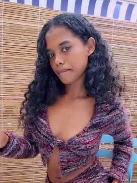 Cam4 Adult Webcam of SissiFrenchy