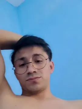 Cam4 Watch Live Sex Cams of Charless19