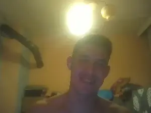 Cam4 Free Porn Cam of Peterminev