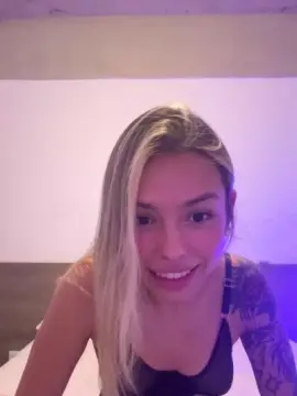 Cam4 Live Sex Cam of valencampx