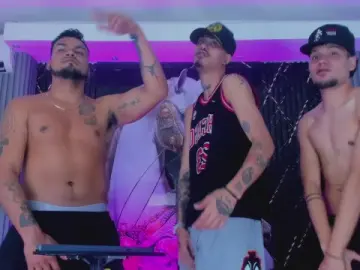 Cam4 Best live sex cam show of Handsome_boys_