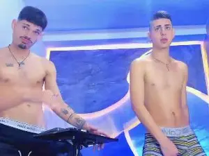 Cam4 Free Live Porn of Handsome_boys_