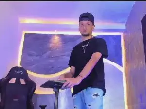 Cam4 Free Live Porn of Handsome_boys_