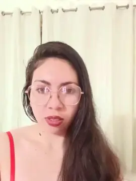 Cam4 Live Sex of Mia_essence24