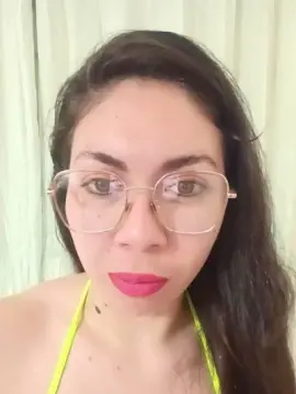 Cam4 Live Sex Cam of Mia_essence24
