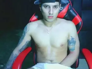 Cam4 Nude Webcam of AlessandroAGT