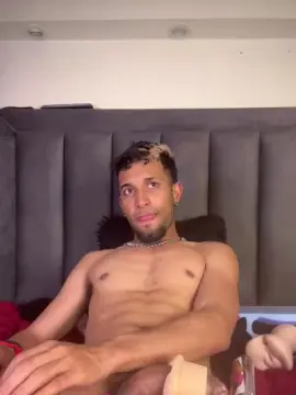 Cam4 Free Live Porn of Michael_Hanks
