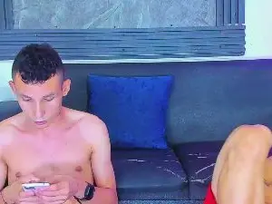 Cam4 Free Live Porn of zackwhite_