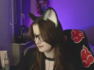 Cam4 Live Porn of Luna_Cherry