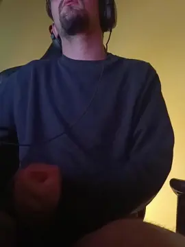 Cam4 Live Porn of miguel2548