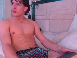 Cam4 Best live sex cam show of LeonelDaza