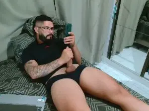 Cam4 Free Porn Cam of aquills