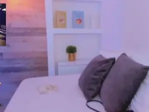 Cam4 Free Live Porn of candy_summer28