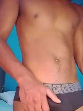 Cam4 Nude Webcam of leosilvajf