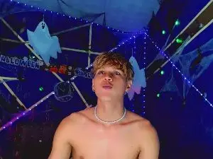 Cam4 Sex Chat of LiamScottt