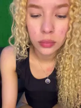 Cam4 Nude Webcam of Lorinhaahott