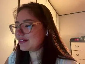 Cam4 Adult Video Chat of CleliaFrakes