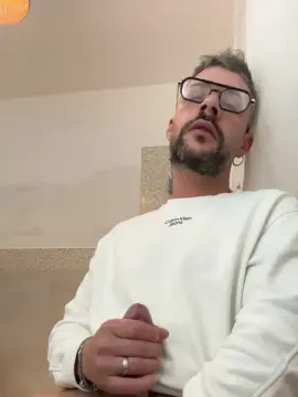 Cam4 Sex Chat of badboy1848