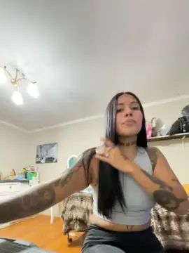 Cam4 Free Porn Cam of notfromherexxx