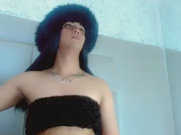 Cam4 Live Sex of NharkaHott