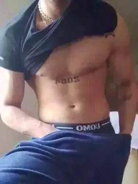 Cam4 Live Sex Cam of PiccoloJames