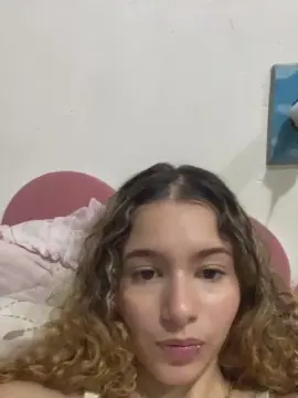 Cam4 Adult Video Chat of Loirafst