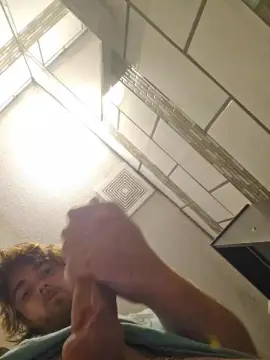 Cam4 Free Live Porn of aidantttt