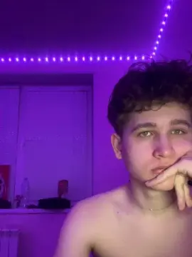 Cam4 Watch Live Sex Cams of riyu19