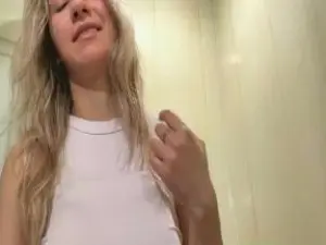 Cam4 Watch Live Sex Cams of MarilouSchee