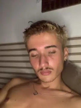 Cam4 Live Sex of CaioBernardi