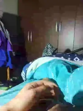 Cam4 Live Porn of Andr3_69