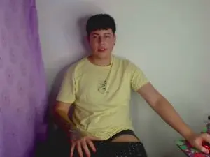 Cam4 Adult Webcam of bruce_max