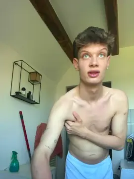 Cam4 Live Porn of wantedboy5